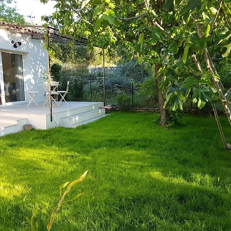 Charmante Maisonnette Independante A Goult En Luberon Exterior photo