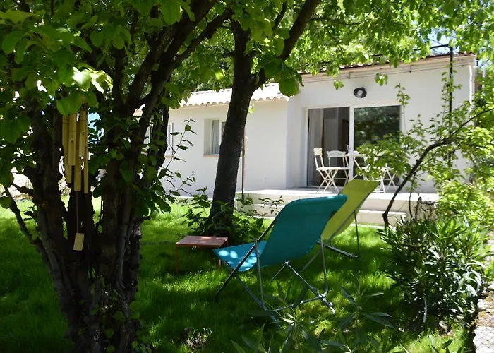 Charmante Maisonnette Independante A Goult En Luberon